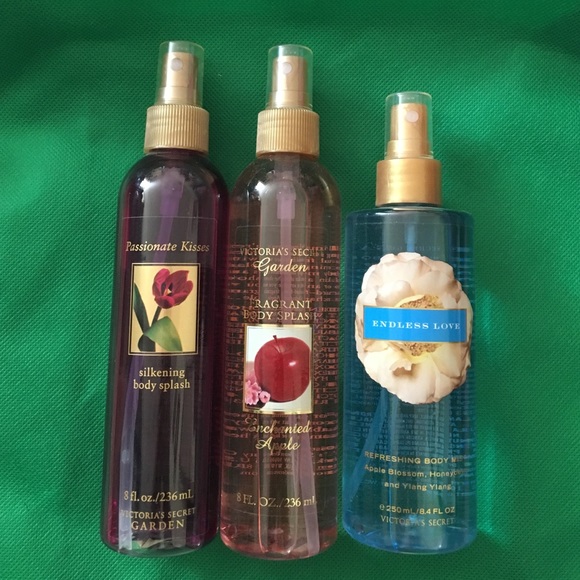 3 Victoria's Secret body splash/sprays.