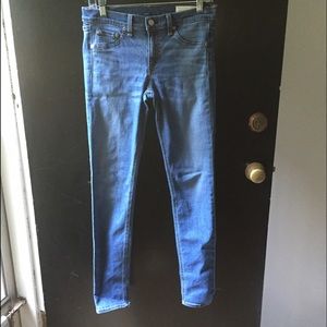 Rag & Bone Skinny Jeans Size 28