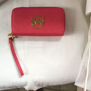 NEVER BEEN USED WALLET