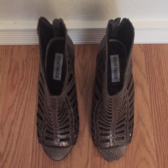 Host Picksteve Madden Open Toe Booties - image 2