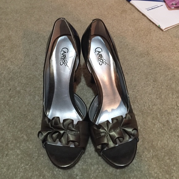 Carlos heel by Carlos Santana