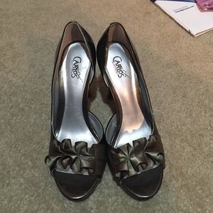 Carlos heel by Carlos Santana