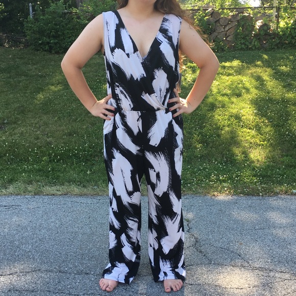 NY Collection Pants - A5️⃣🌟! Black/White Print Jumpsuit! NEW!