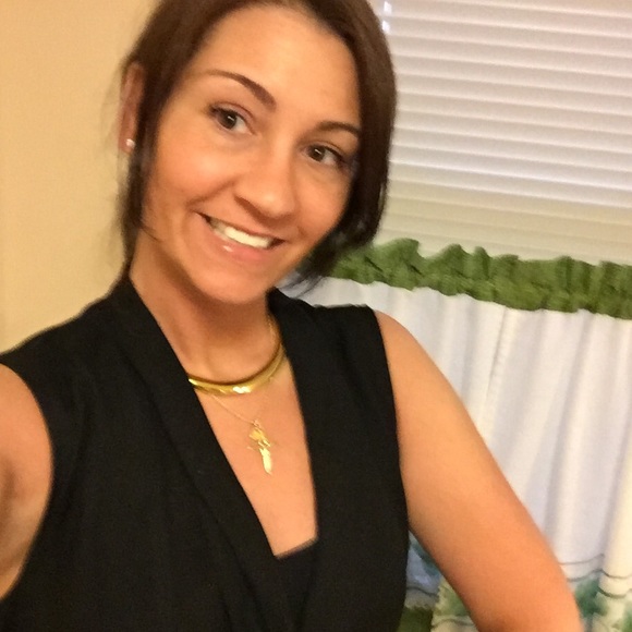 Meet your Posher, Shelli - Picture 1 of 1