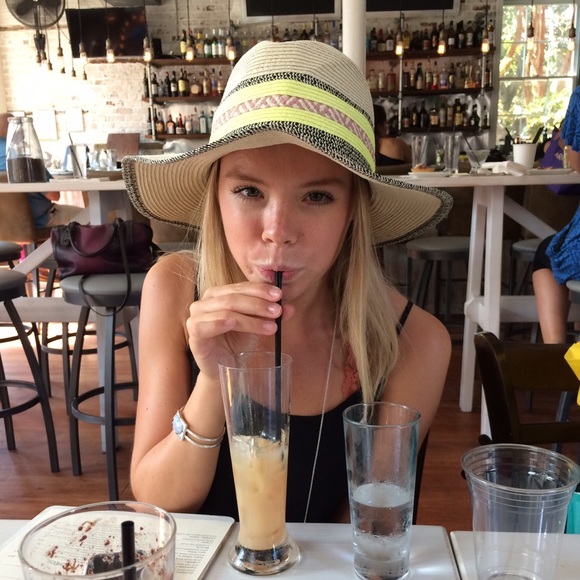 Meet your Posher, Taylor