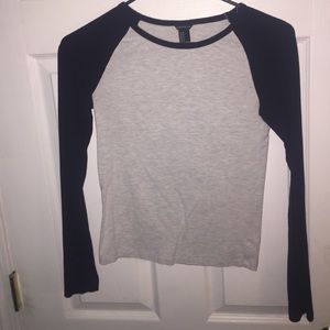 Baseball tee