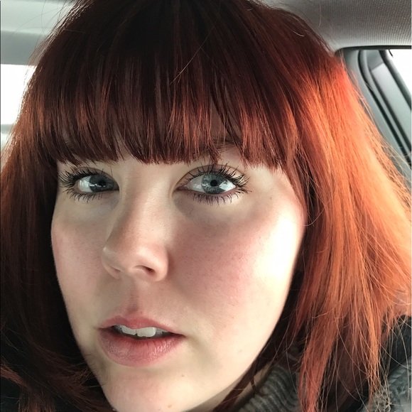 Meet your Posher, Laura - Picture 3 of 5