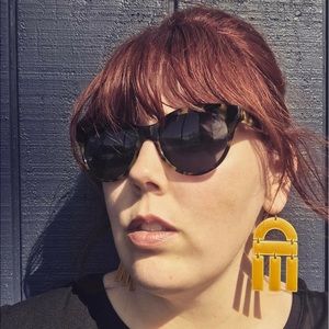 Meet your Posher, Laura