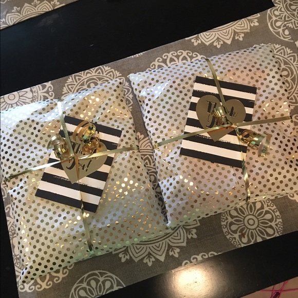 Meet your Posher, Dani - Picture 2 of 3