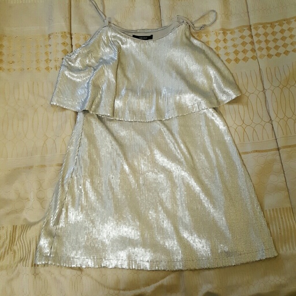 Silver sequin dress - Picture 1 of 3