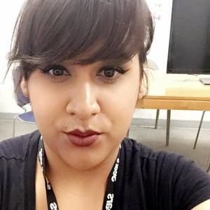 Meet your Posher, Mayra