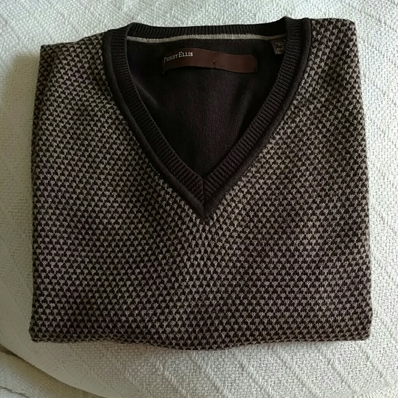 Mens sleeveless golf sweater