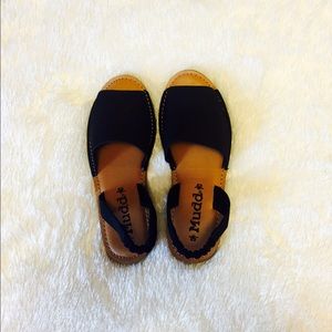 Mudd Flat Sandals.