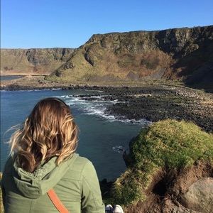 Meet your Posher, Kayla