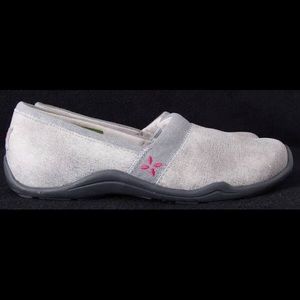 Ahnu nursing shoes size 9.  Gently worn