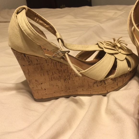 Wedges - Picture 2 of 3