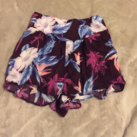 Flowy AE soft shorts