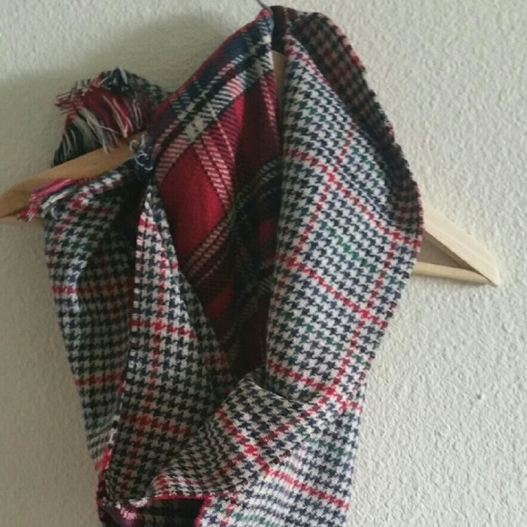 Large scarf