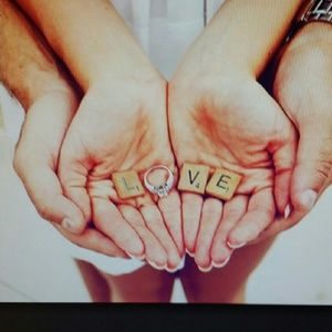 Meet your Posher, Nakia