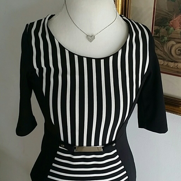 Casual Cool HP!!🎉🎉🎉🎉Black and White Beauty!