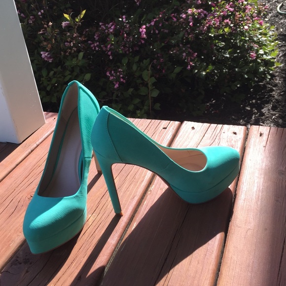 Turquoise Platform Heels - Picture 1 of 2