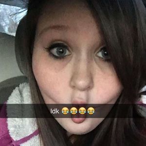 Meet your Posher, Chloe