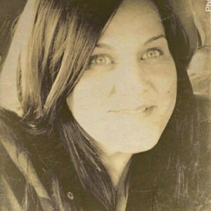 Meet your Posher, Corie