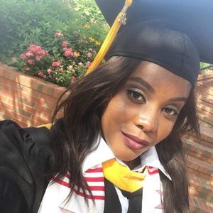 Meet your Posher, Louise