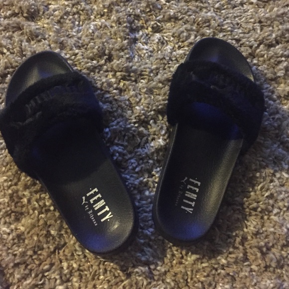 Rihanna fenty slides