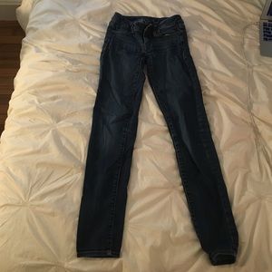 American eagle dark wash skinny jeans