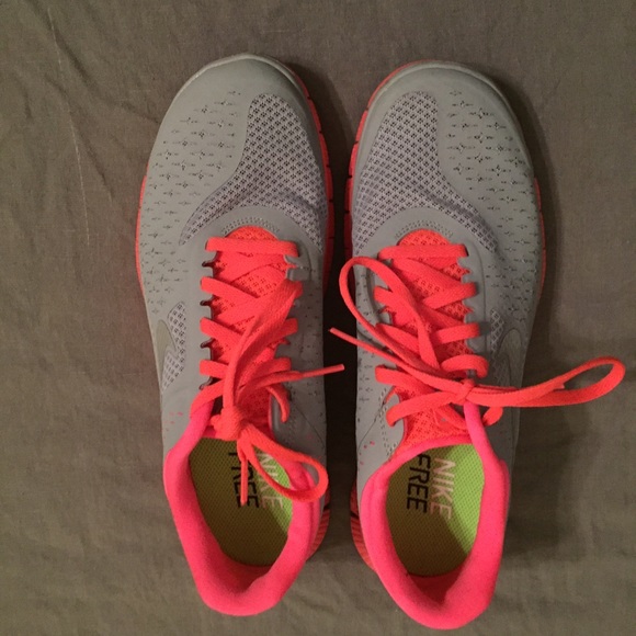 Nike Shoes - Size 8 Nike