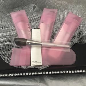 Mary Kay Cheek Brush