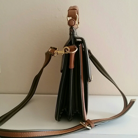 Vintage accordion style purse. - Picture 4 of 4