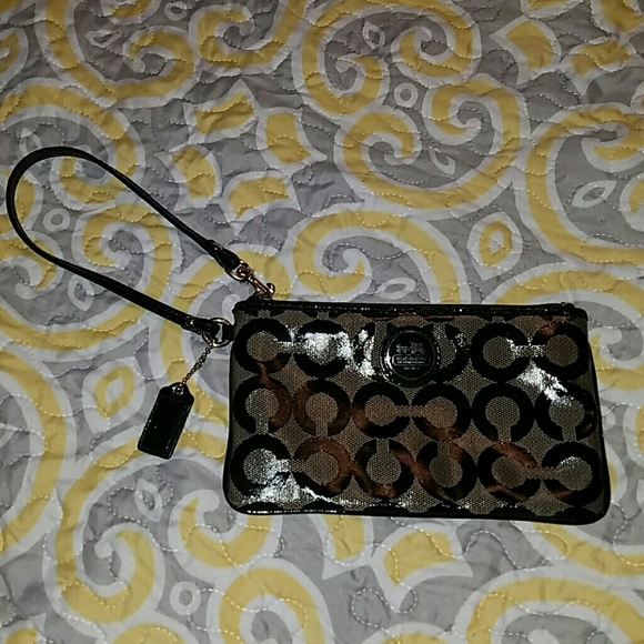 ⛤SALE ⛤Coach clutch - Picture 1 of 4