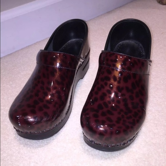 Women's leopard Dansko's size 38