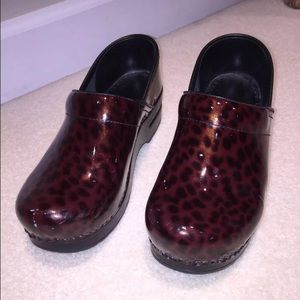 Women's leopard Dansko's size 38
