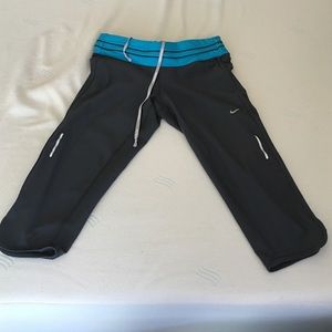 Nike Dri-fit cropped workout pants.