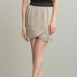 Banana republic metallic tulip skirt