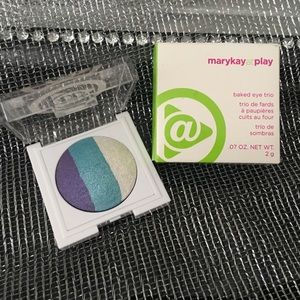 Mary Kay mary kay at play eyeshadow.