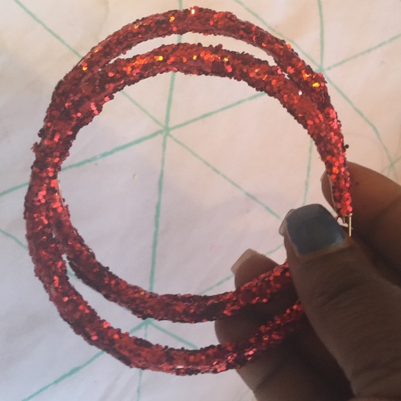 Red glitter hoops - Picture 2 of 3