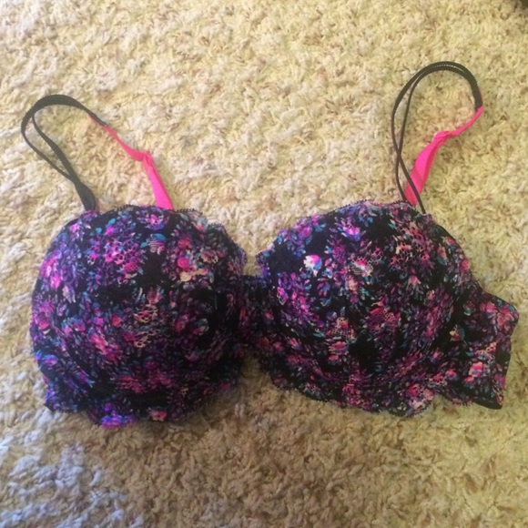 Victoria's Secret PINK bra