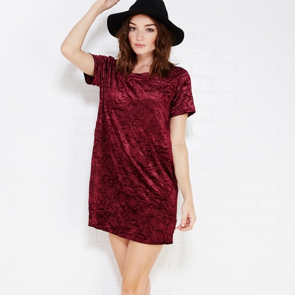 🆕LISTING: MAROON VELVET TSHIRT DRESS!