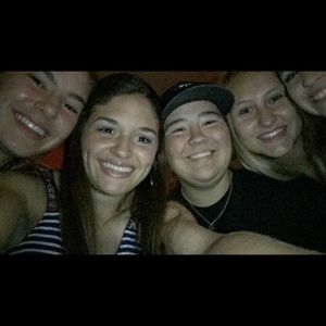 Meet your Posher, Abigail