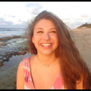 Meet your Posher, Rebecca