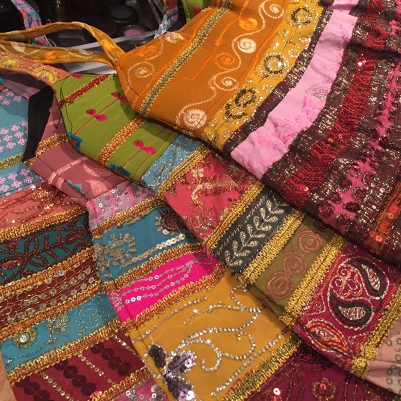 Gorgeous Indian Bags - Picture 3 of 4