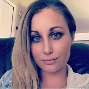 Meet your Posher, Caryn