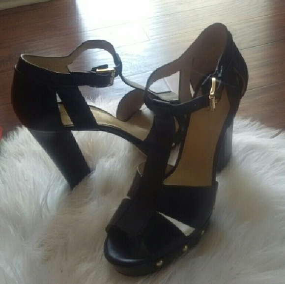 Brand New Michael Kors Platform Heels Size 9 - Picture 2 of 4