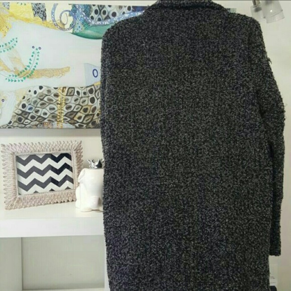 Coat - Picture 3 of 4