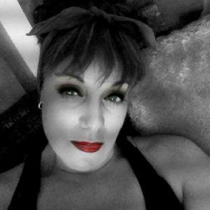 Meet your Posher, Debbie