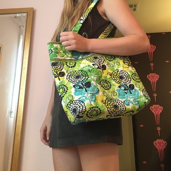 Vera Bradley tote bag
